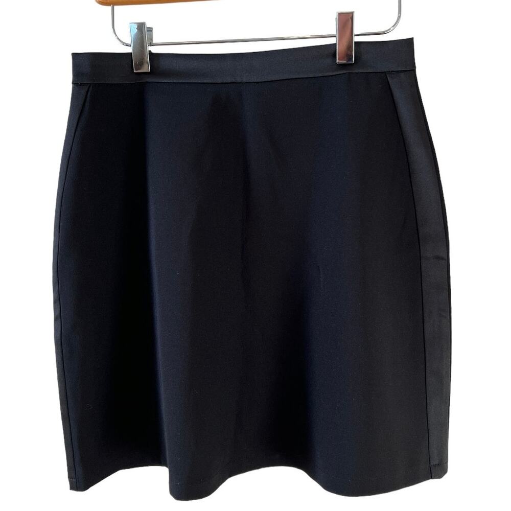 Vintage 70s Vivian Tuxedo Style Satin Trimmed Mini Skirt